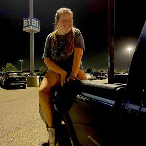 Meet your Posher, Sara